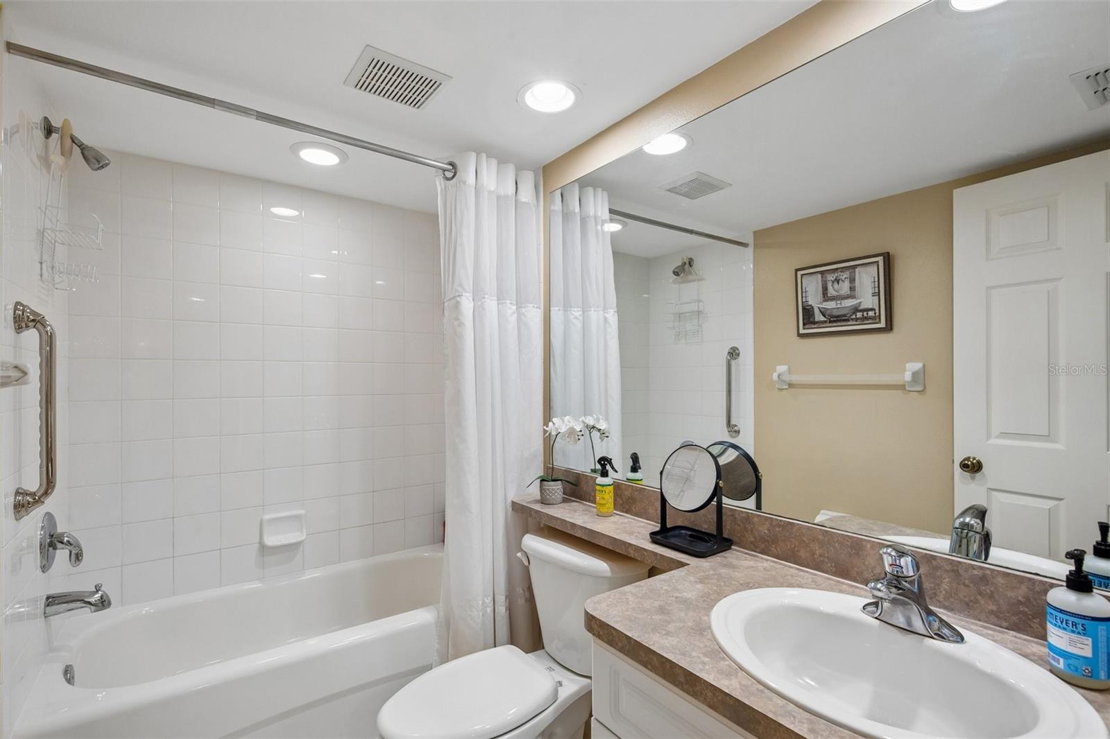 EAST BAY GOLF VILLAS AT WATER VIEW CONDO - Residential