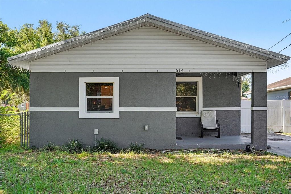 Photo of 614 W 6th Street, Lakeland, FL 33805 (MLS # TB8510205)