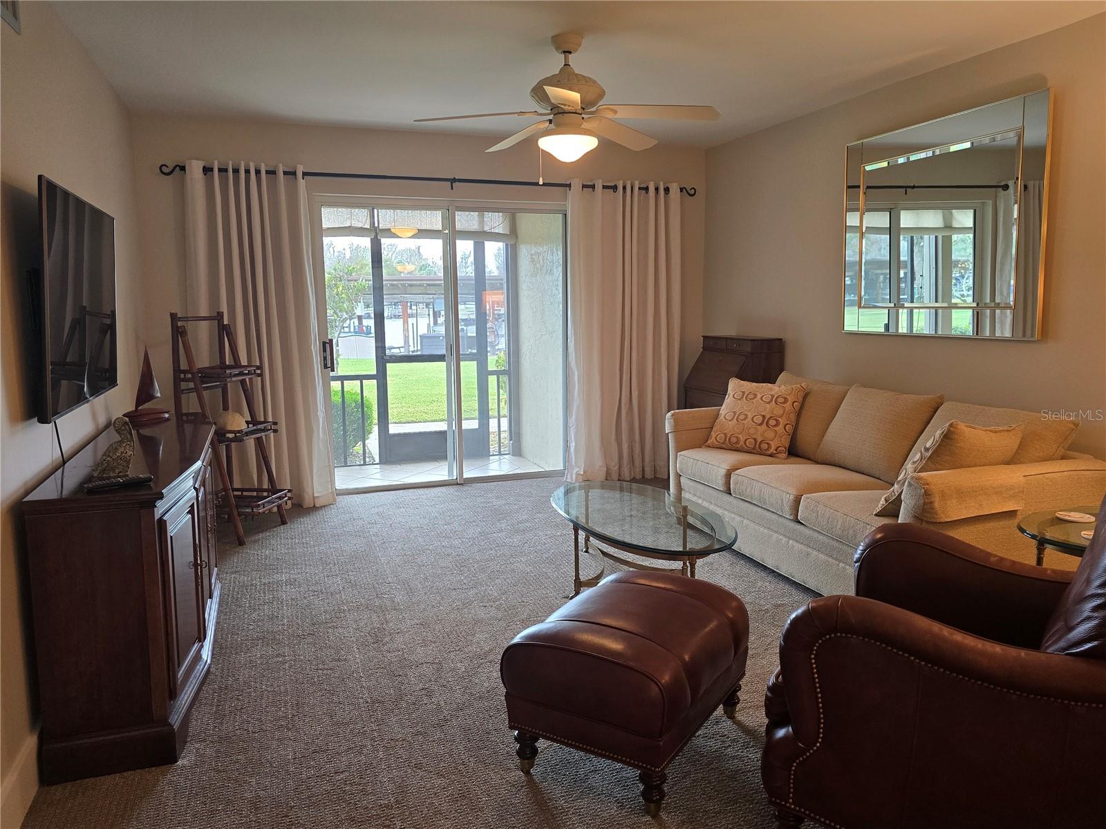 JUNGLE DEN VILLAS PH 02 CONDO - Residential