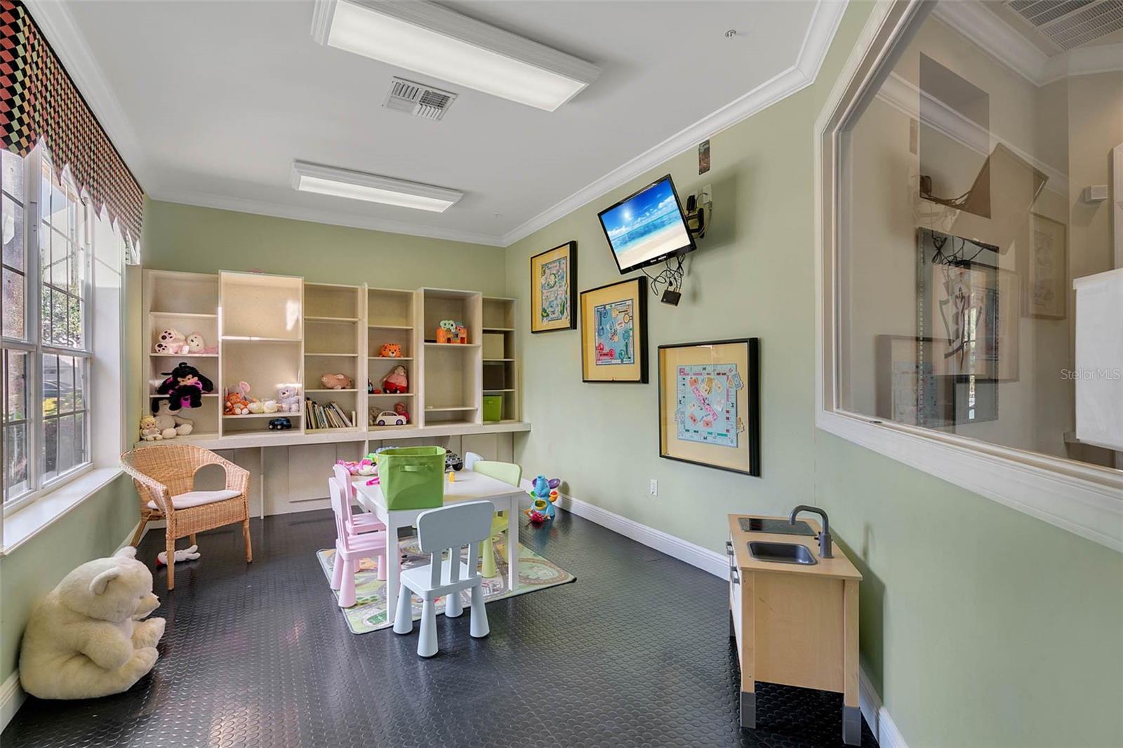 GRAND RESERVE/KIRKMAN PARKE CO - Residential