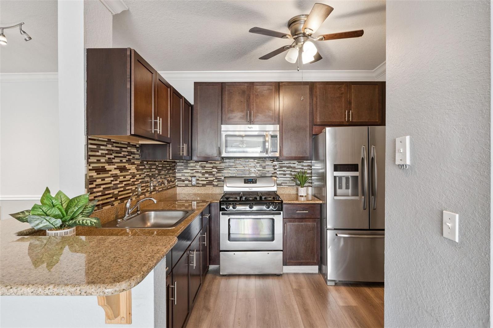 GRAND RESERVE/KIRKMAN PARKE CO - Residential