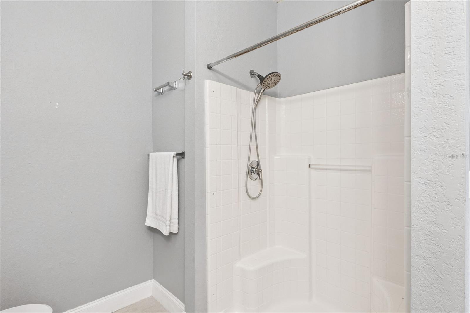 GRAND RESERVE/KIRKMAN PARKE CO - Residential