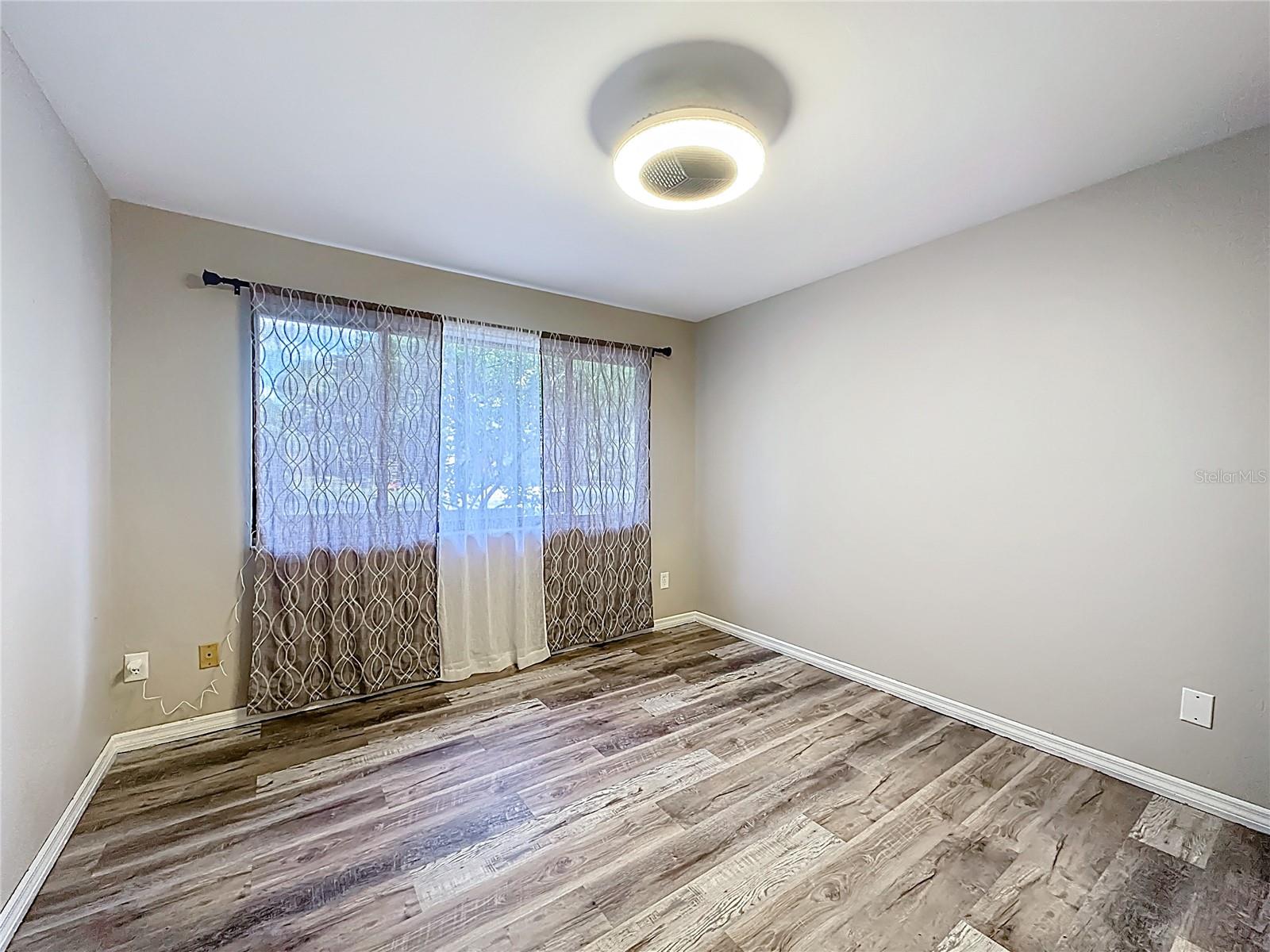 CEDAR CREEK - Residential