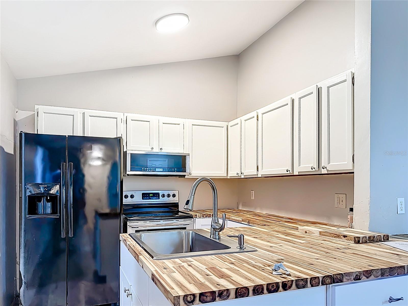 CEDAR CREEK - Residential