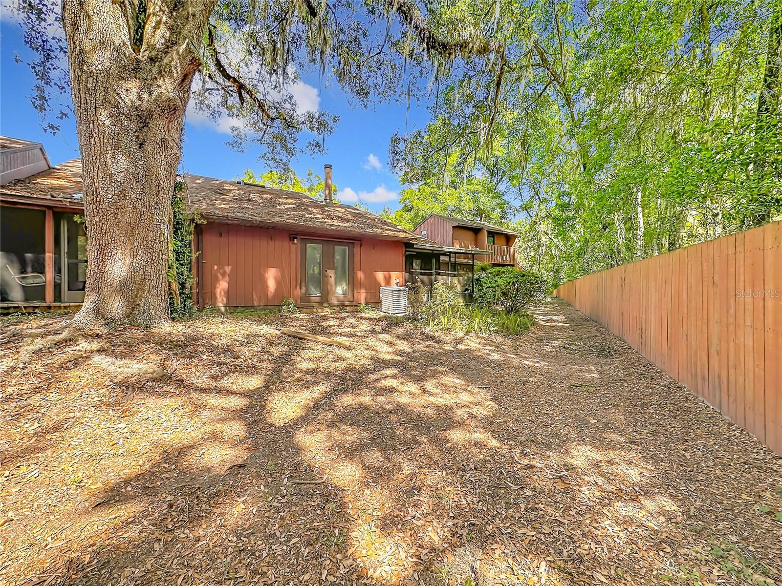 CEDAR CREEK - Residential