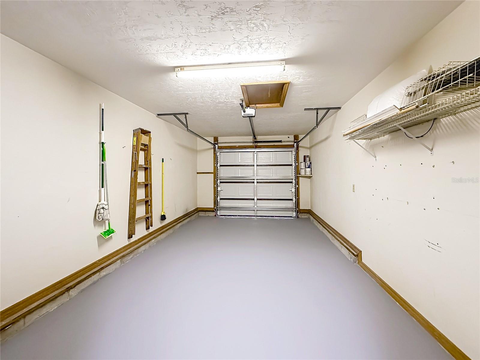 CEDAR CREEK - Residential