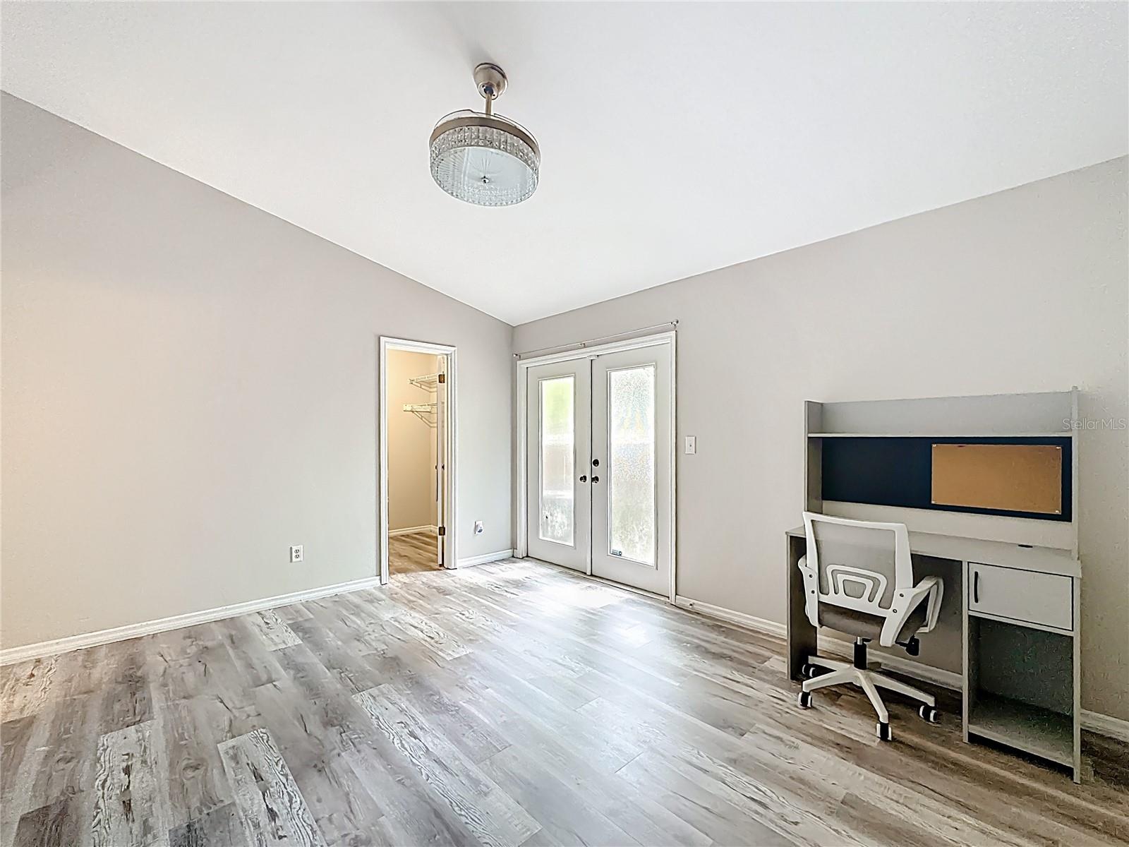 CEDAR CREEK - Residential