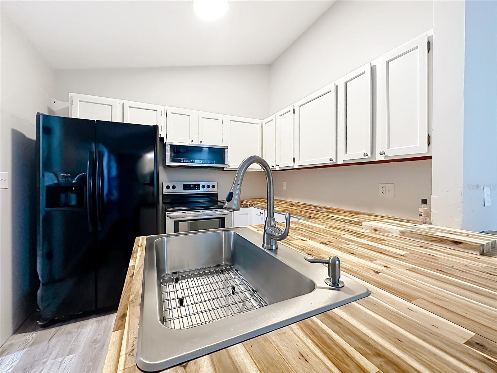 CEDAR CREEK - Residential