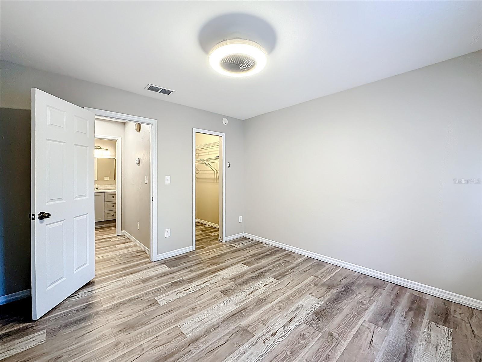 CEDAR CREEK - Residential