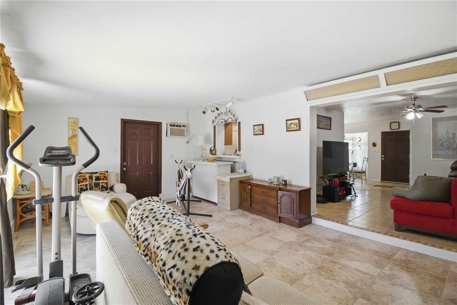 KENSINGTON PARK - Residential