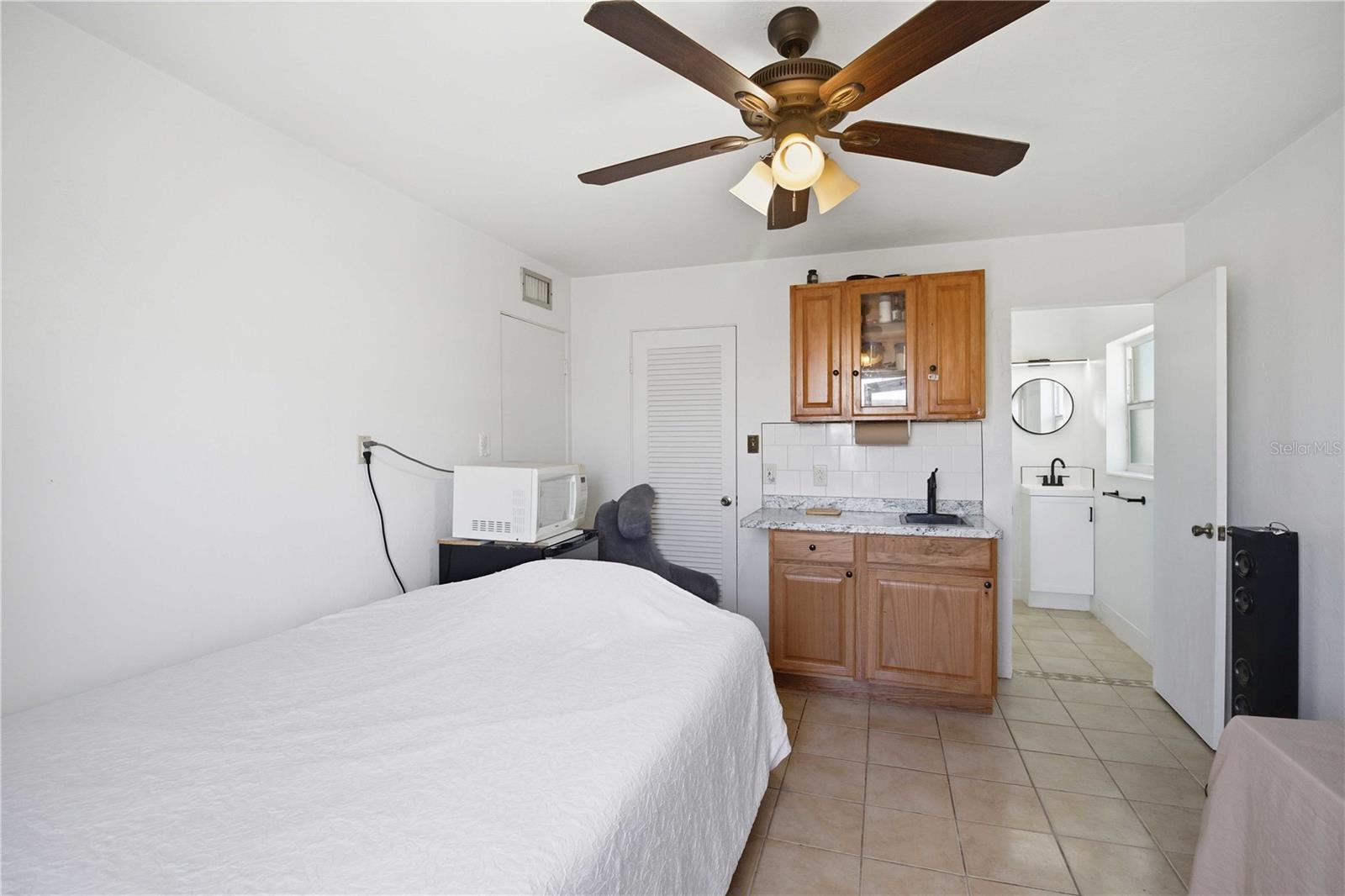 KENSINGTON PARK - Residential