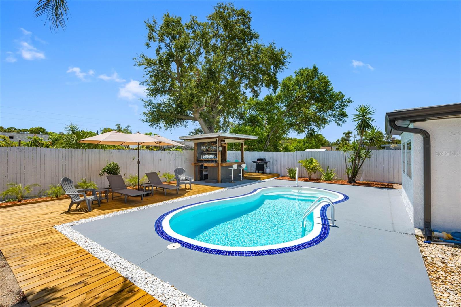 HOLIDAY LAKE ESTATES - Residential