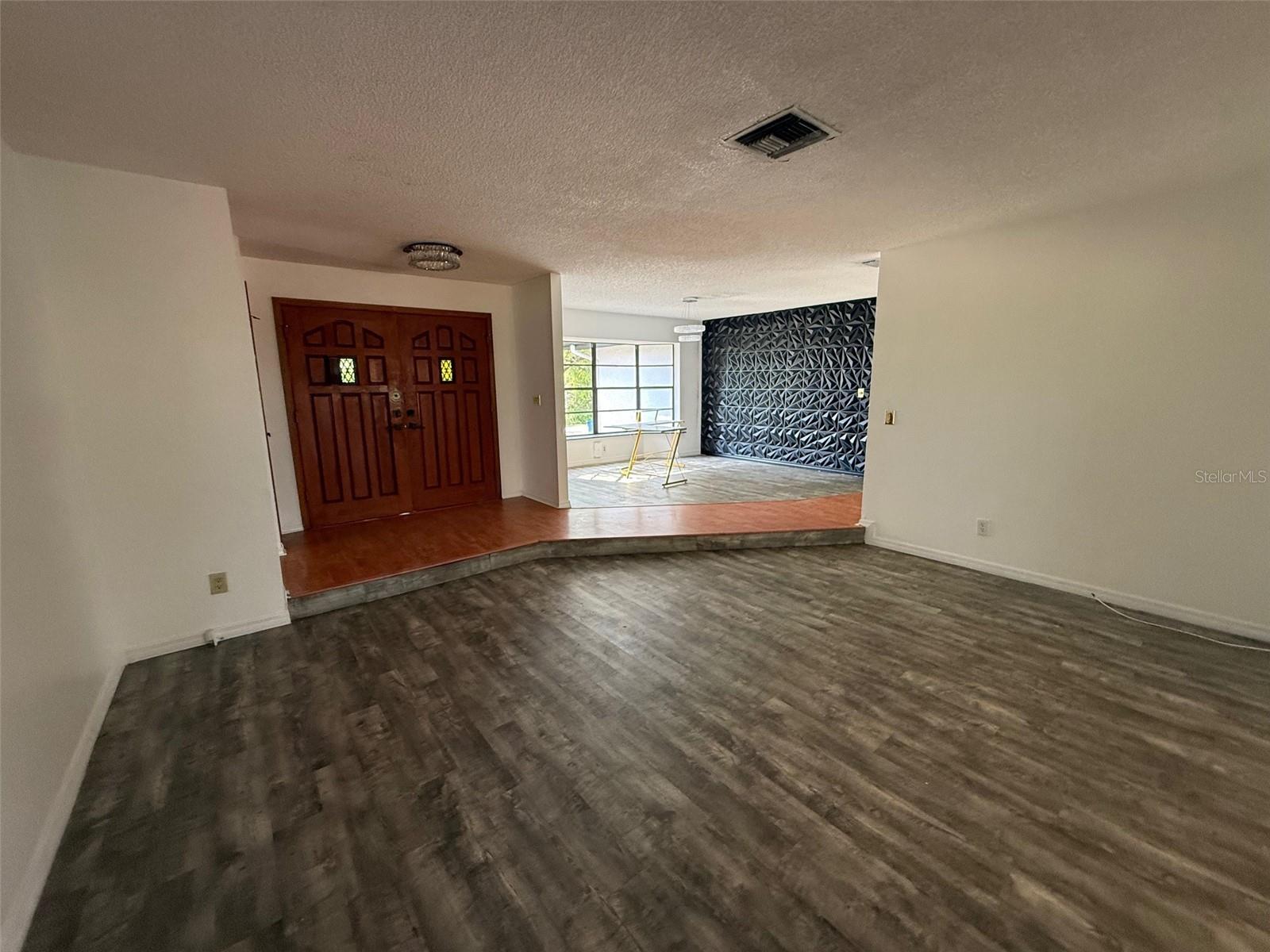 RIVER COUNTRY ESTATES - Residential