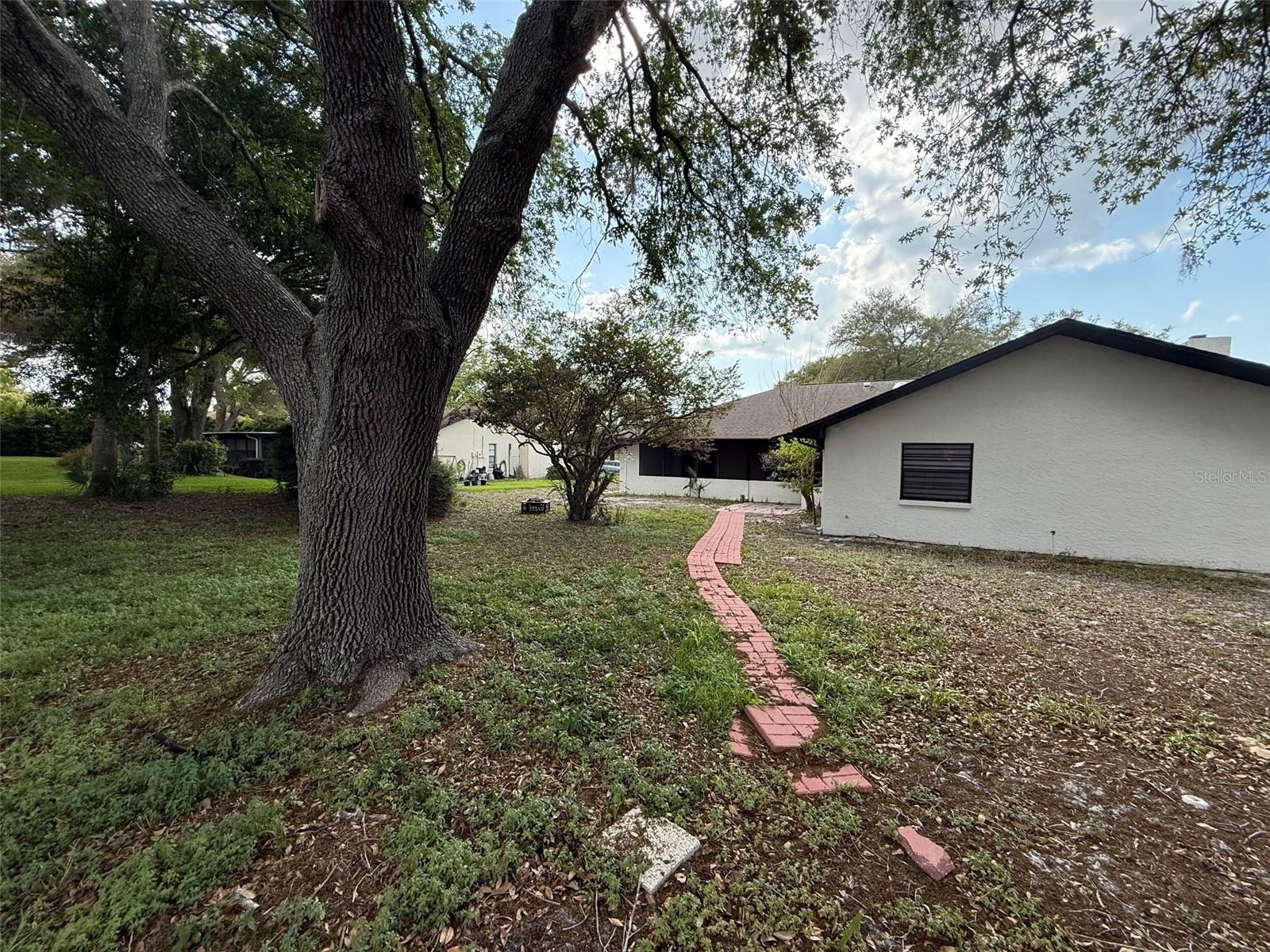 RIVER COUNTRY ESTATES - Residential