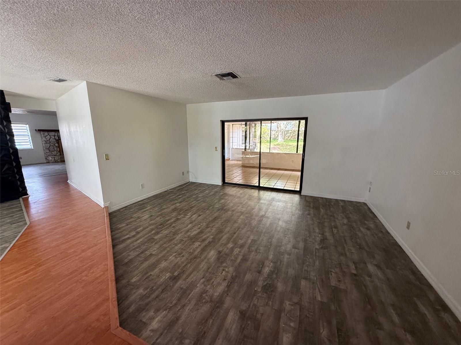RIVER COUNTRY ESTATES - Residential