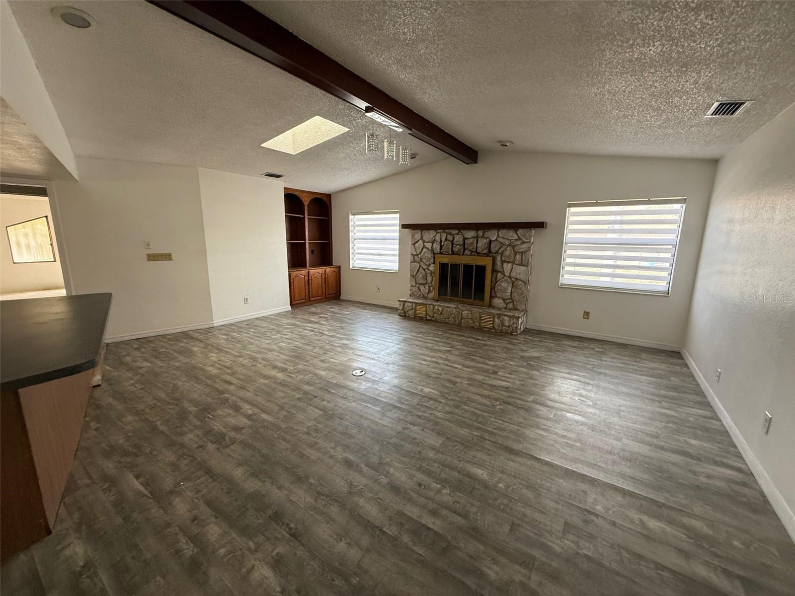 5312 SUWANNEE ROAD