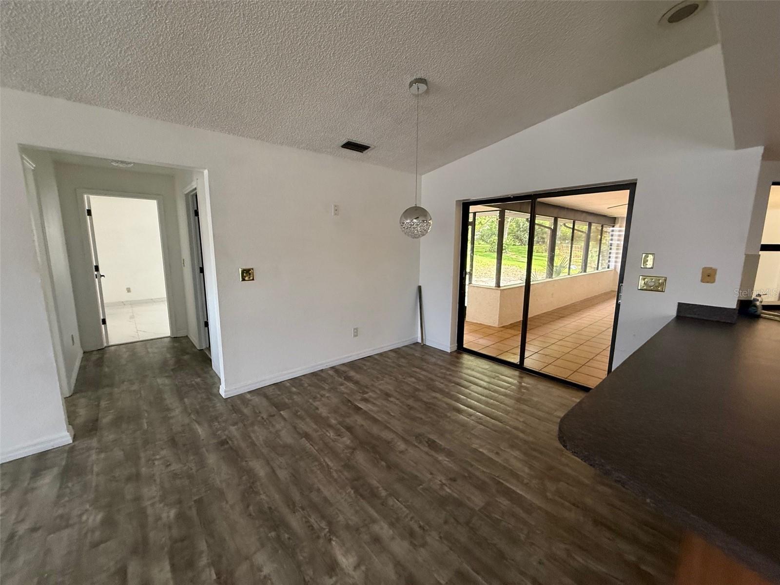 RIVER COUNTRY ESTATES - Residential
