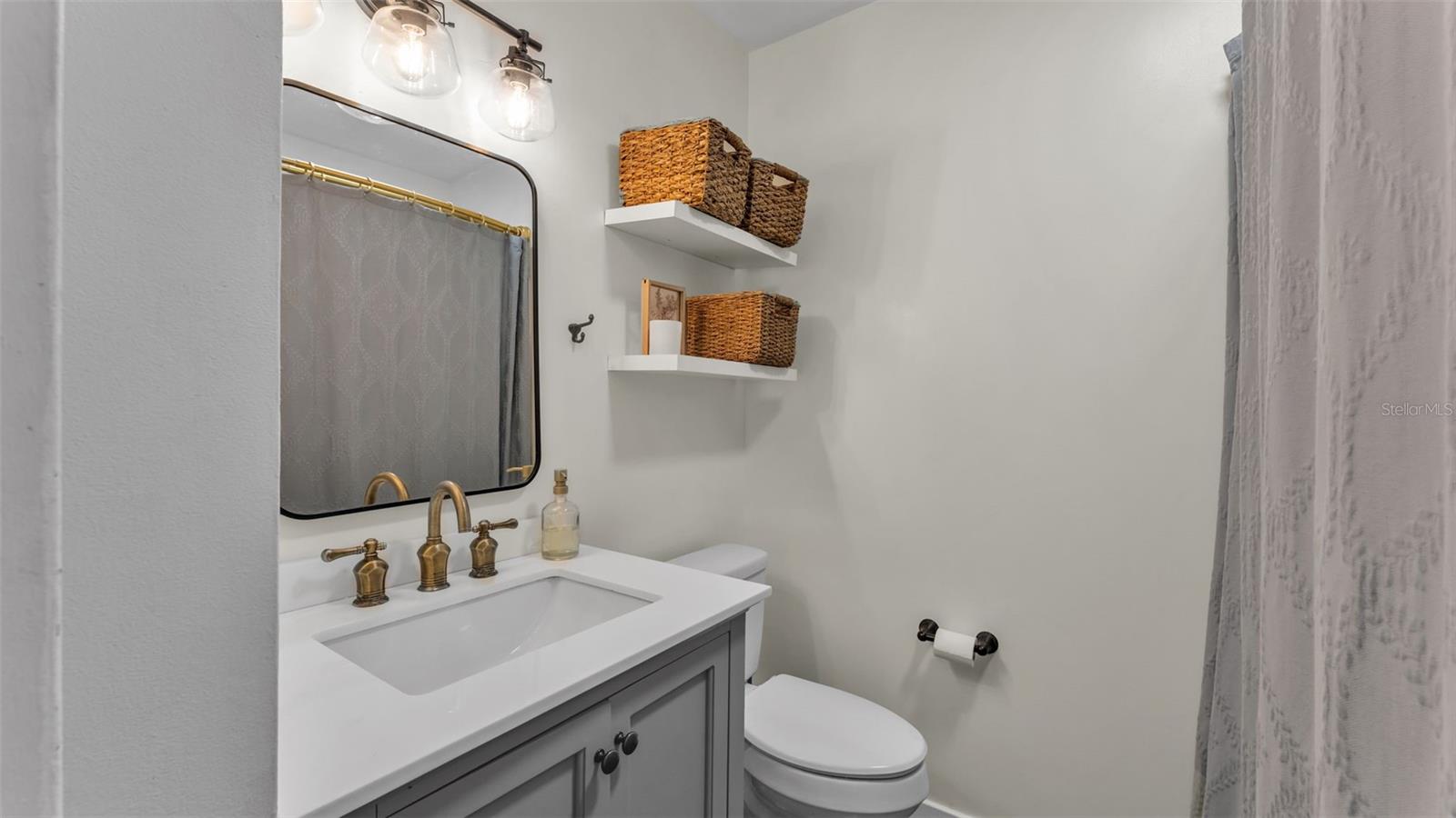 RICHLAND MANOR - Residential