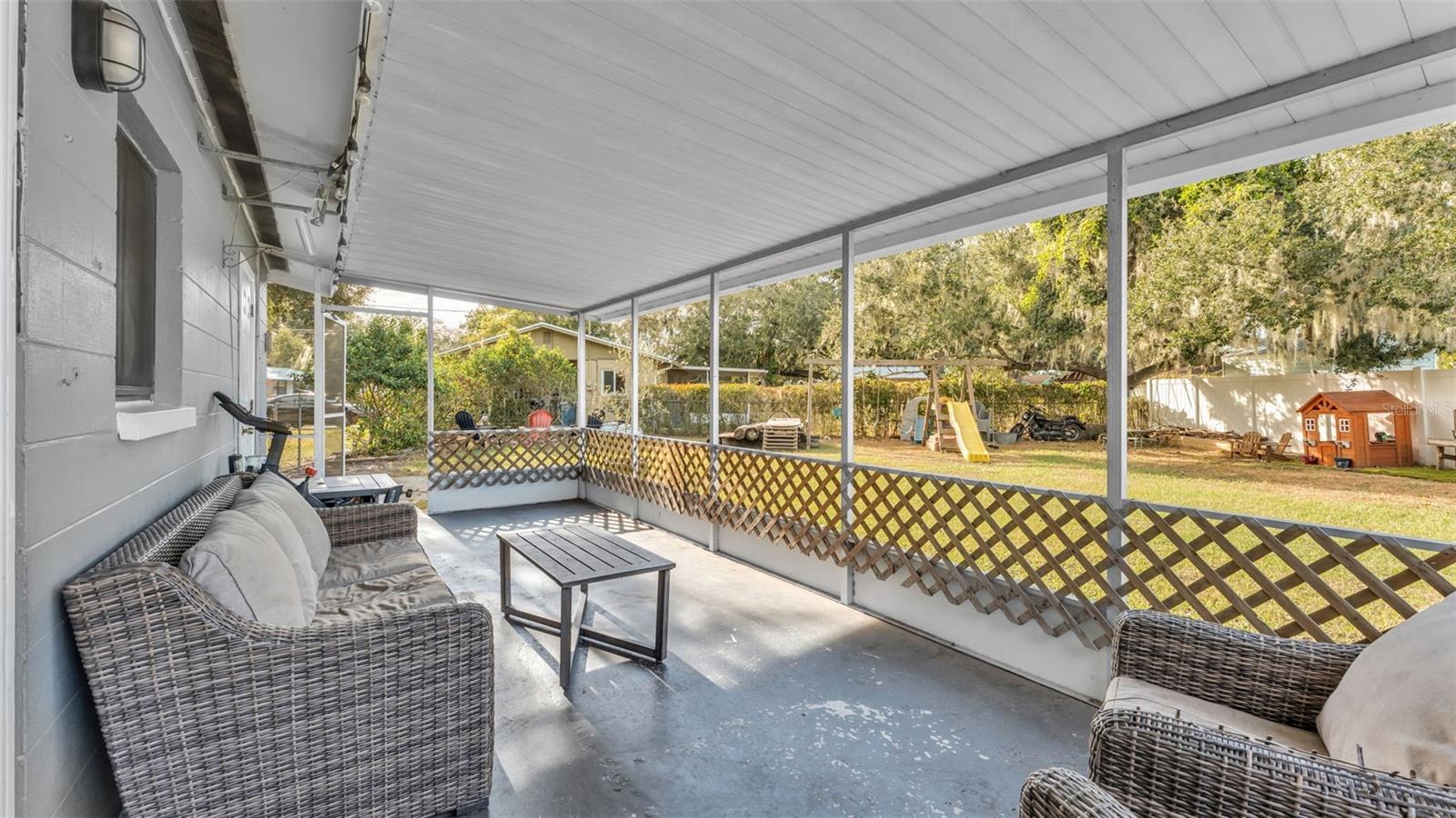 RICHLAND MANOR - Residential