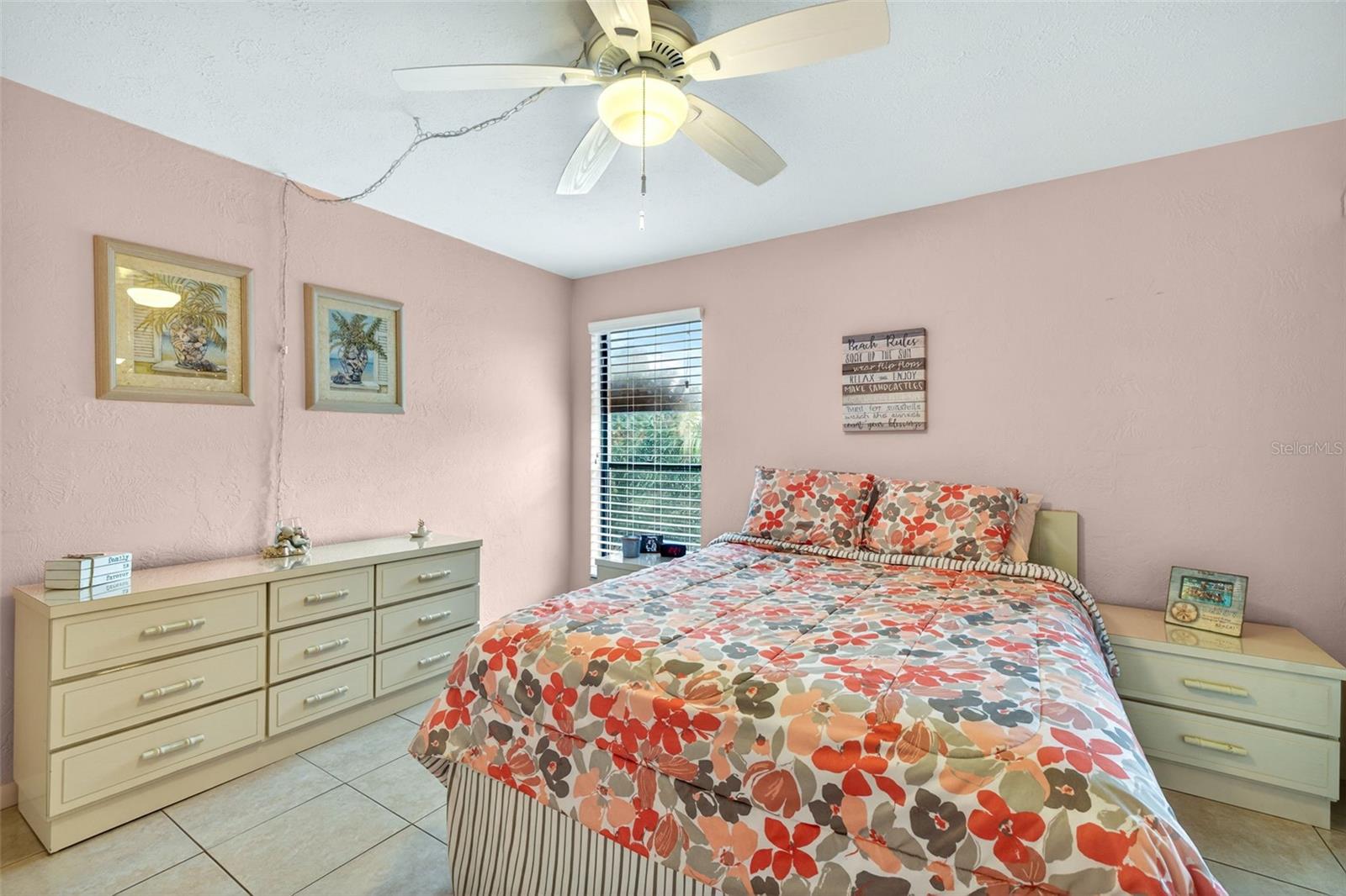 WINDWARD WAY CONDO SEC 01 - Residential