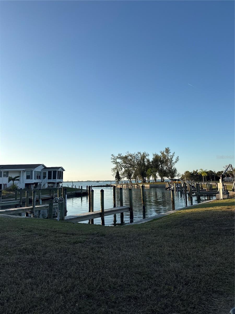 PARK POINTE MOB HME VLGE - Land