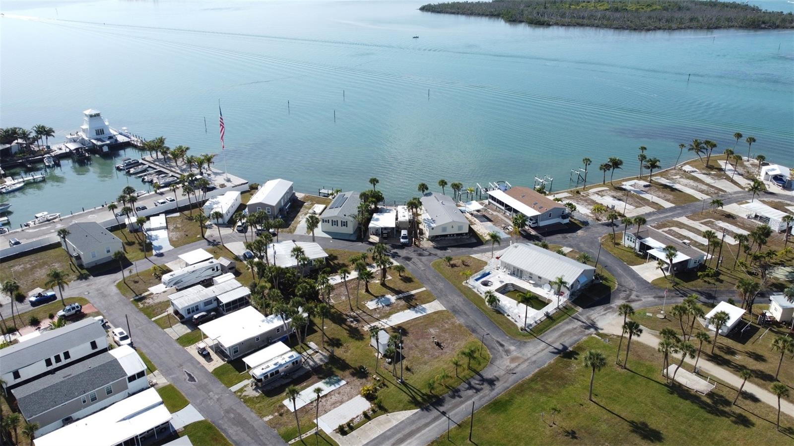 PARK POINTE MOB HME VLGE - Land