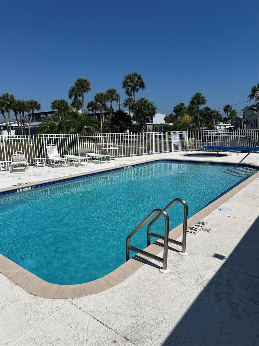 PARK POINTE MOB HME VLGE - Land