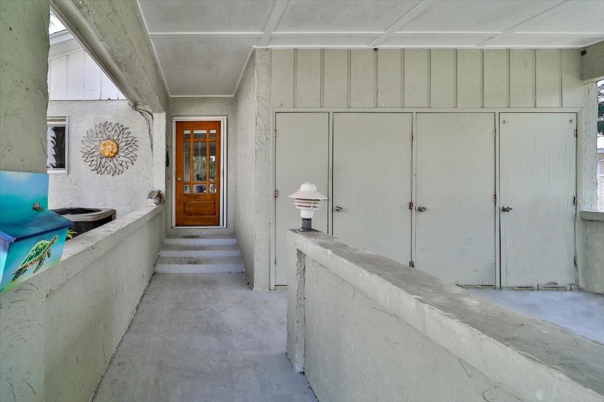 DAVIS SHORES - Residential