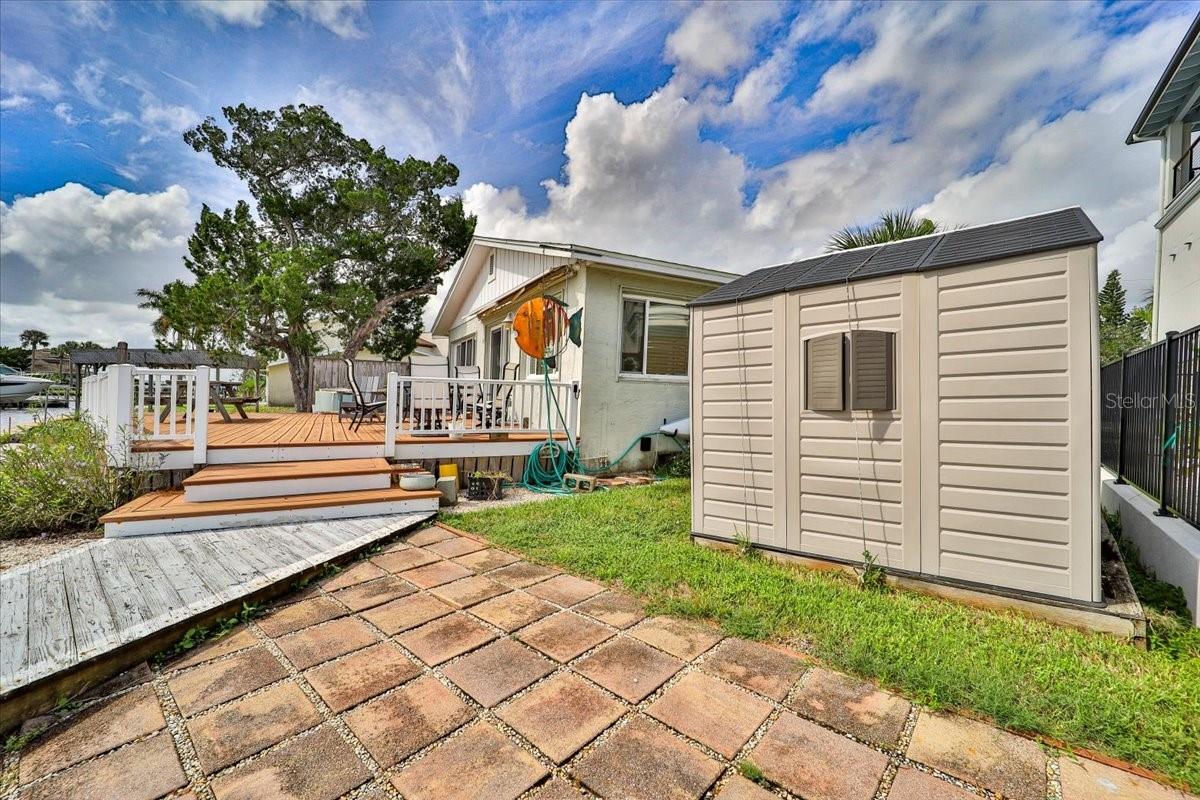 DAVIS SHORES - Residential