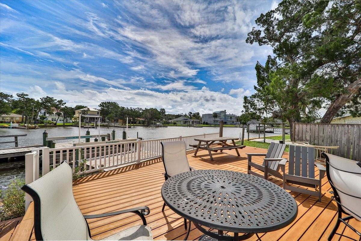 DAVIS SHORES - Residential