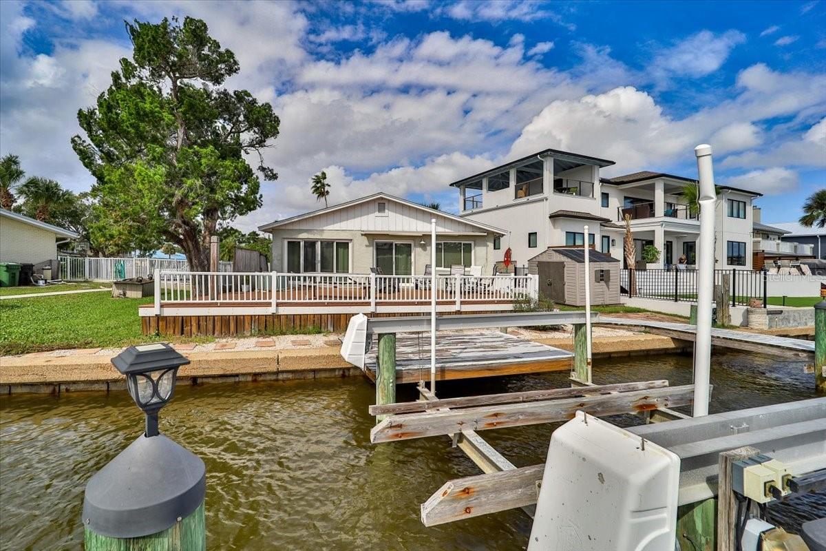 DAVIS SHORES - Residential