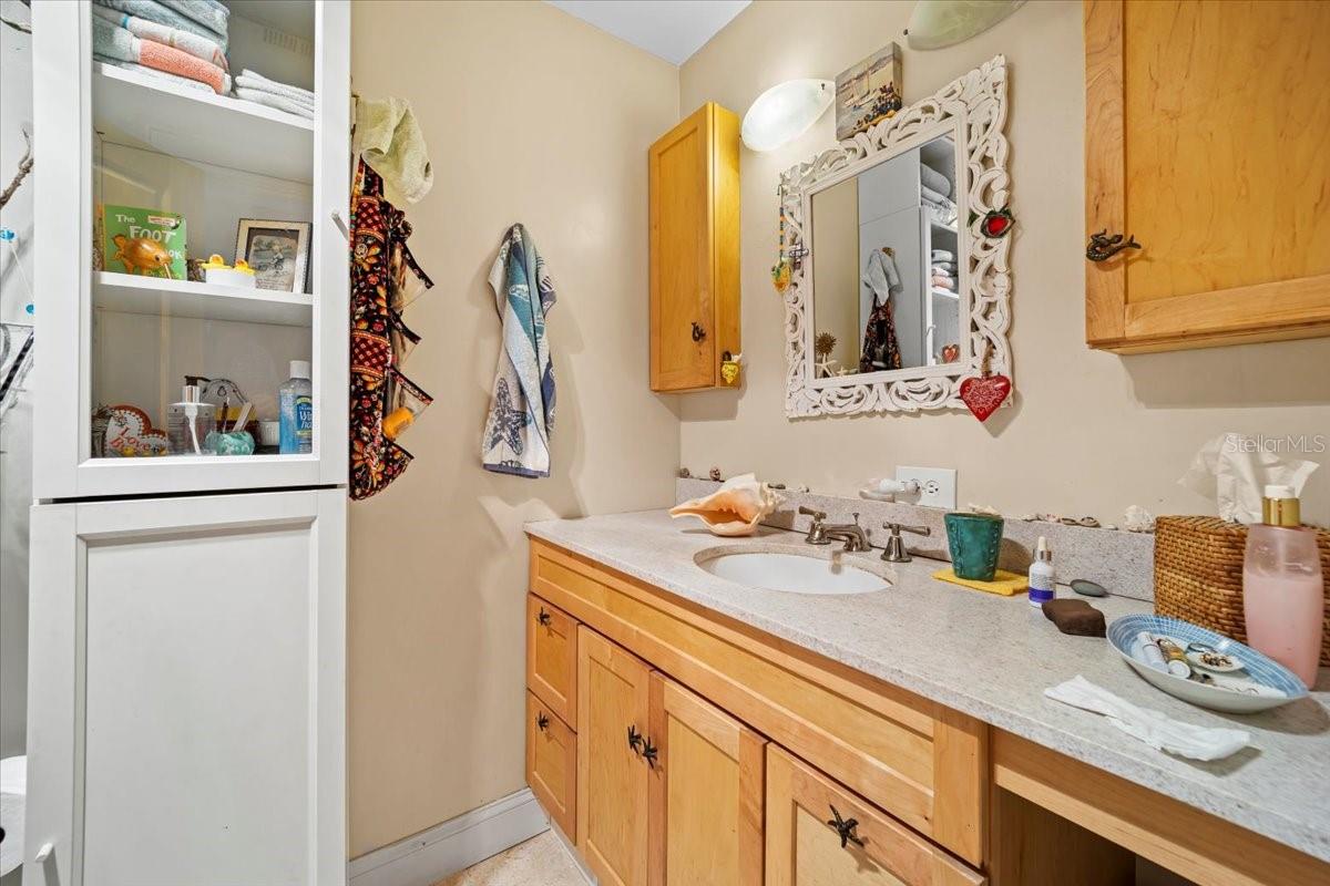 DAVIS SHORES - Residential