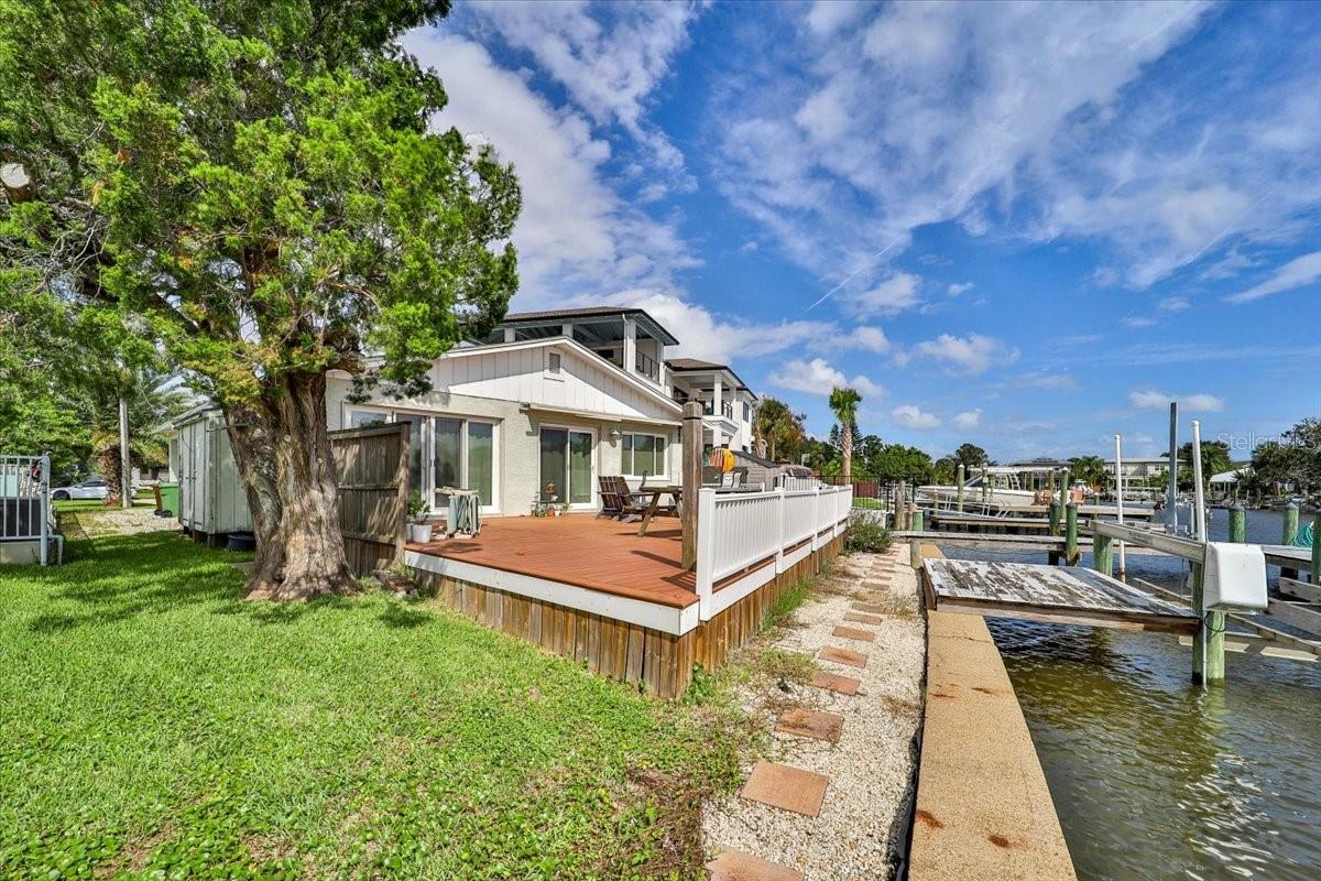 DAVIS SHORES - Residential