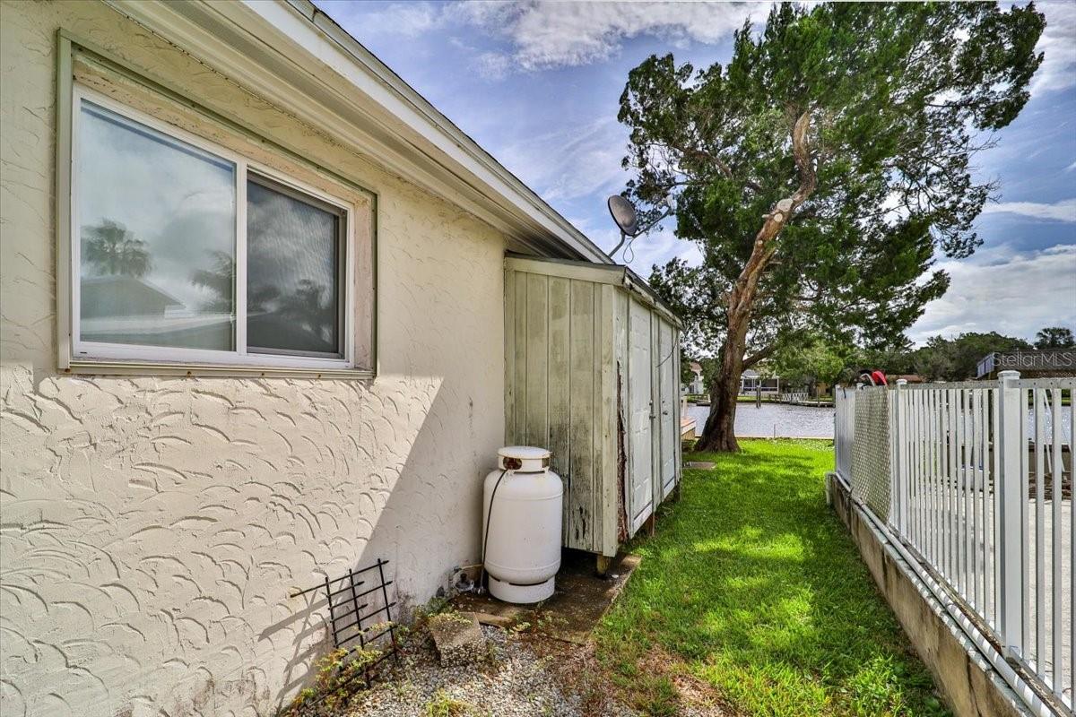 DAVIS SHORES - Residential