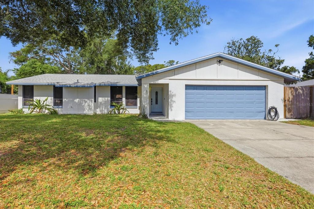 Photo of 4913 Almanza Avenue, Sarasota, FL 34235 (MLS # A4694051)