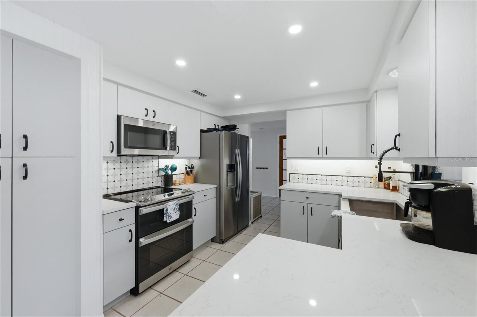 DE SOTO LAKES - Residential