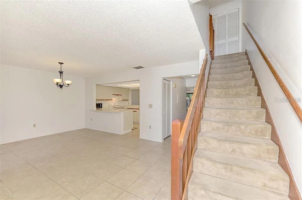 SUNRIDGE 2 - Residential Lease