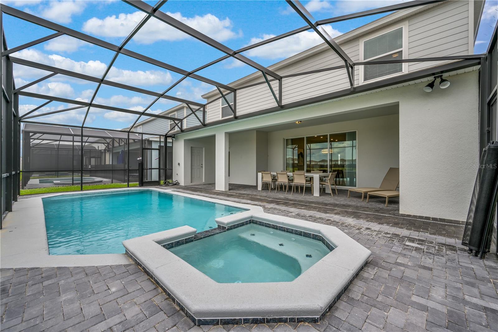 WINDSOR ISLAND RES PH 2B - Residential