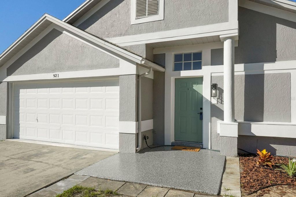 Photo of 921 Linn Harbor Court, Tarpon Springs, FL 34689 (MLS # TB8428564)