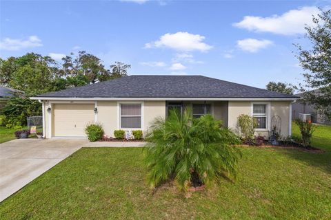 A home in WINTER HAVEN