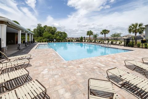 A home in AUBURNDALE