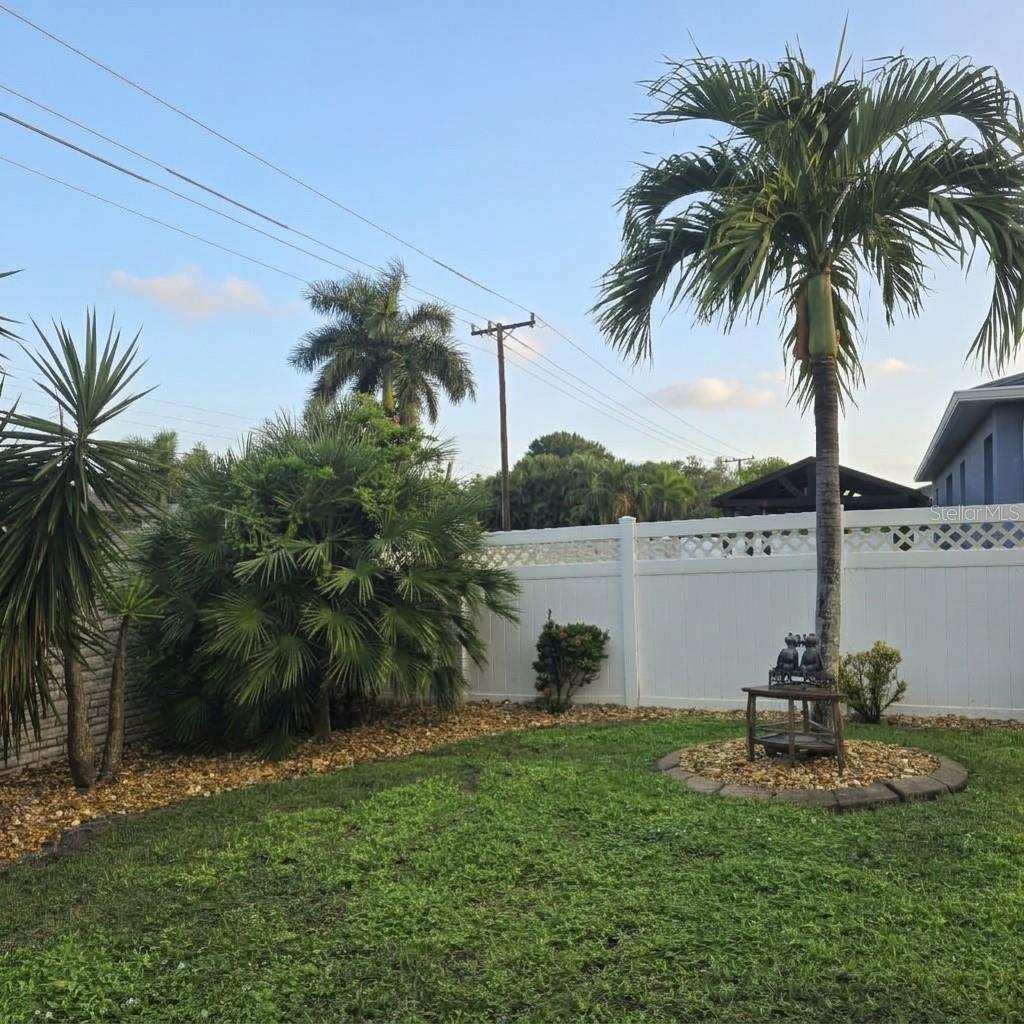 318 65TH AVENUE E, BRADENTON, FL, 34203 4 318 65TH AVENUE E