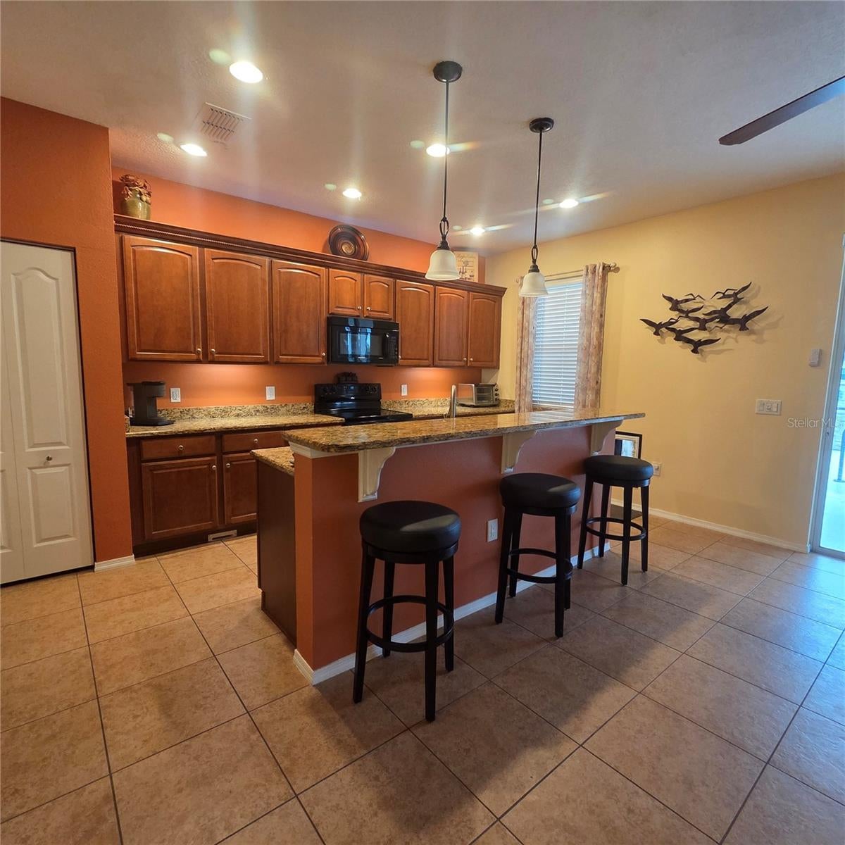 318 65TH AVENUE E, BRADENTON, FL, 34203 2 318 65TH AVENUE E