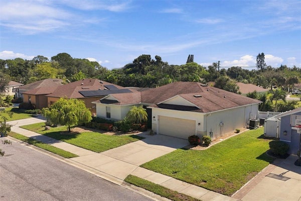 318 65TH AVE E, BRADENTON, FL 34203 - Image 521ffccfed676286adf97c3e981d8a0c/3686232286