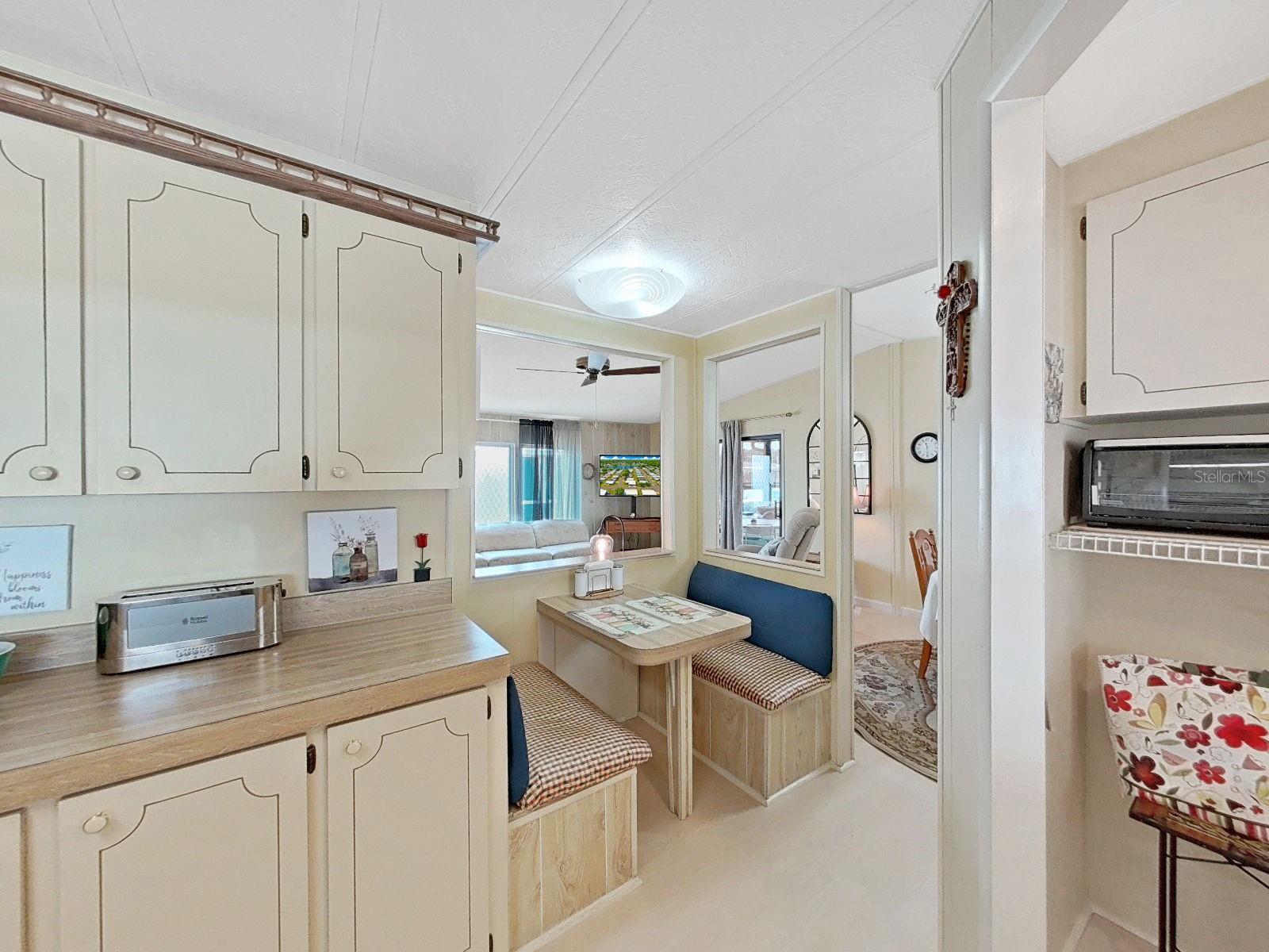 FOXWOOD LAKE ESTATES PH 01 - Residential