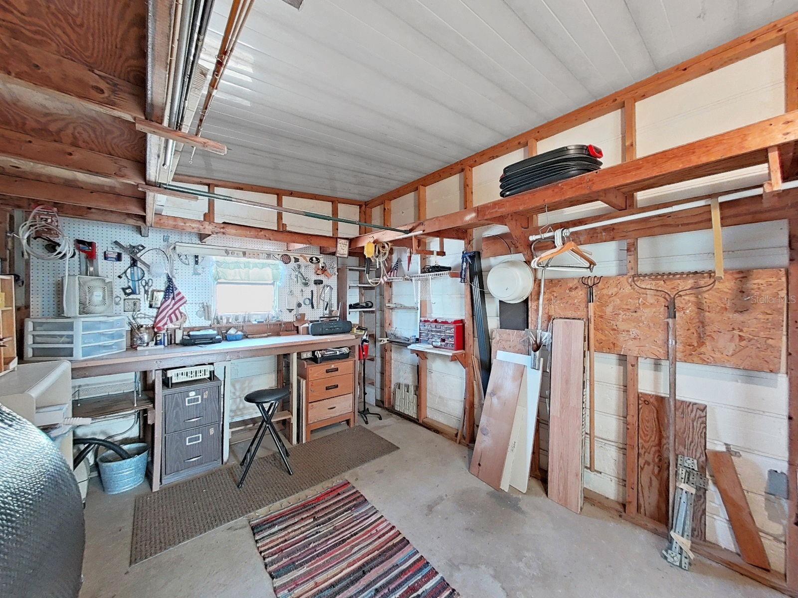 FOXWOOD LAKE ESTATES PH 01 - Residential