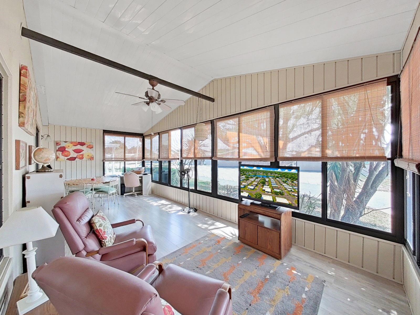 FOXWOOD LAKE ESTATES PH 01 - Residential