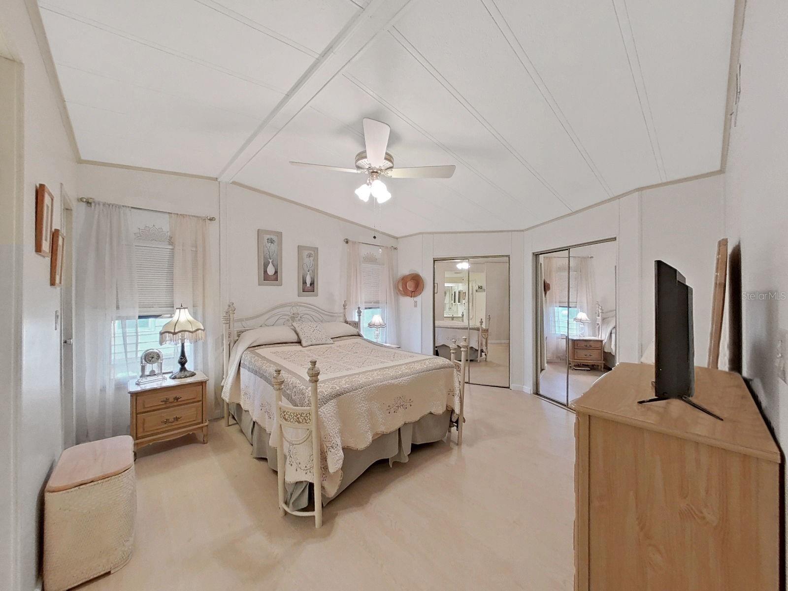 FOXWOOD LAKE ESTATES PH 01 - Residential