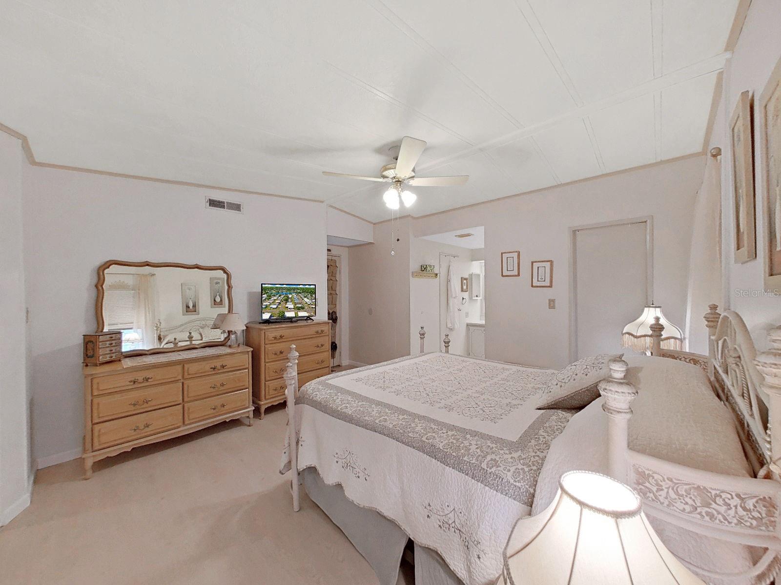 FOXWOOD LAKE ESTATES PH 01 - Residential