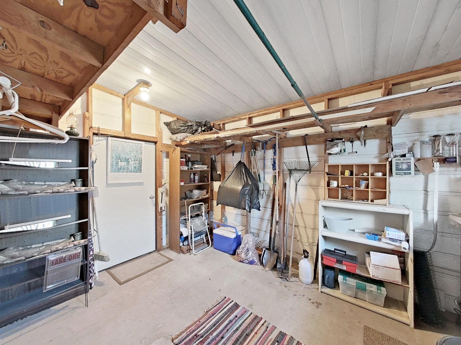 FOXWOOD LAKE ESTATES PH 01 - Residential